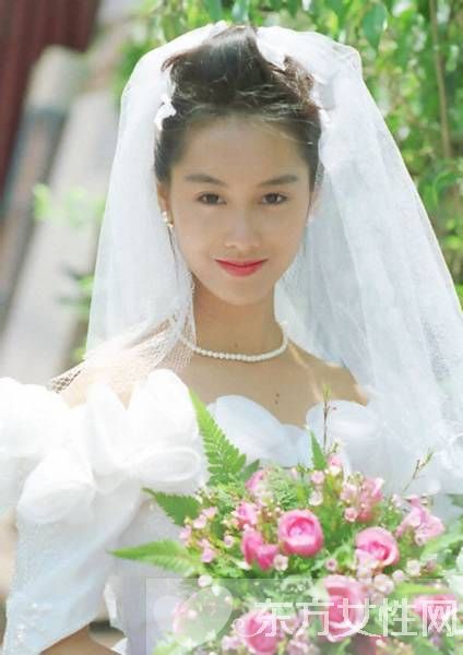 朱茵谈昔日演三级片是被导演骗去 朱茵个人资料曝光