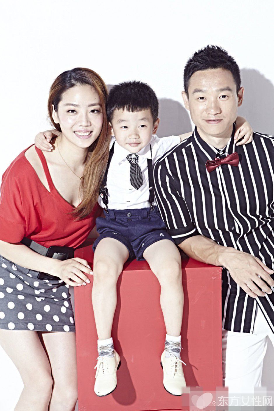 杨威老婆杨云个人资料 曝杨氏夫妇家教方式遭质疑