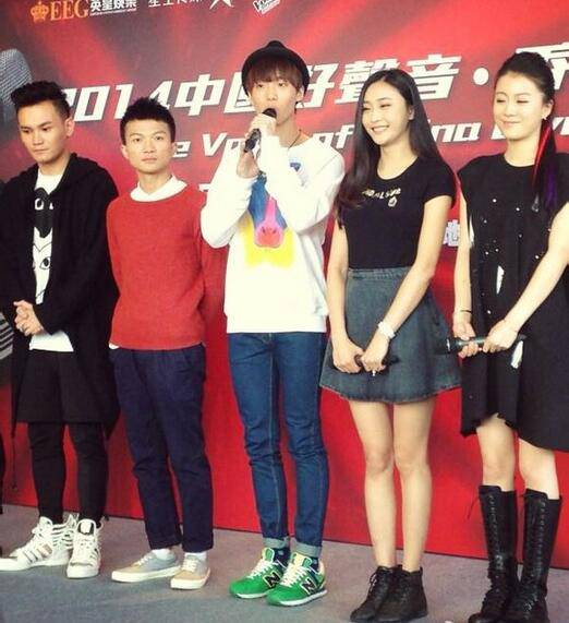 周深女生版卷珠帘超好听 周深家庭背景资料曝光