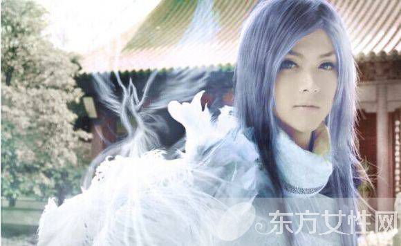 coser小小白颜素颜照曝光 帅到窒息的节奏有木有