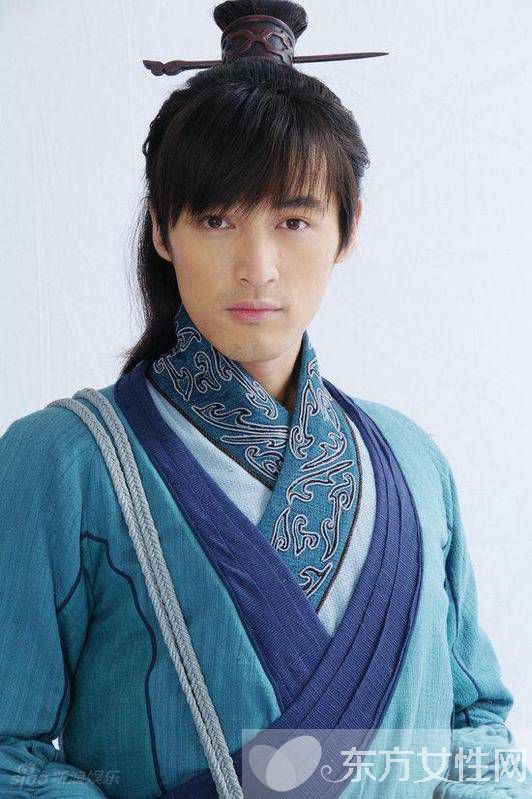 胡歌频繁 示爱 闫妮 胡歌 很感谢当年闫妮吻了我