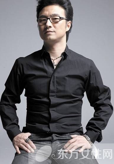 汪峰年龄多大 揭秘汪峰前妻都有谁