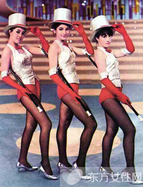 郑佩佩个人资料 郑佩佩炮轰张柏芝惹粉丝怒骂