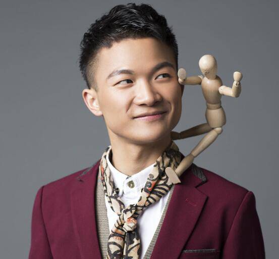 周深女生版卷珠帘超好听 周深家庭背景资料曝光