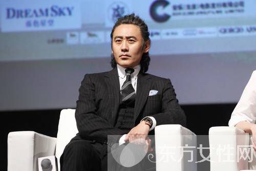 吴秀波儿子正面照曝光 吴秀波老婆尚洁个人资料