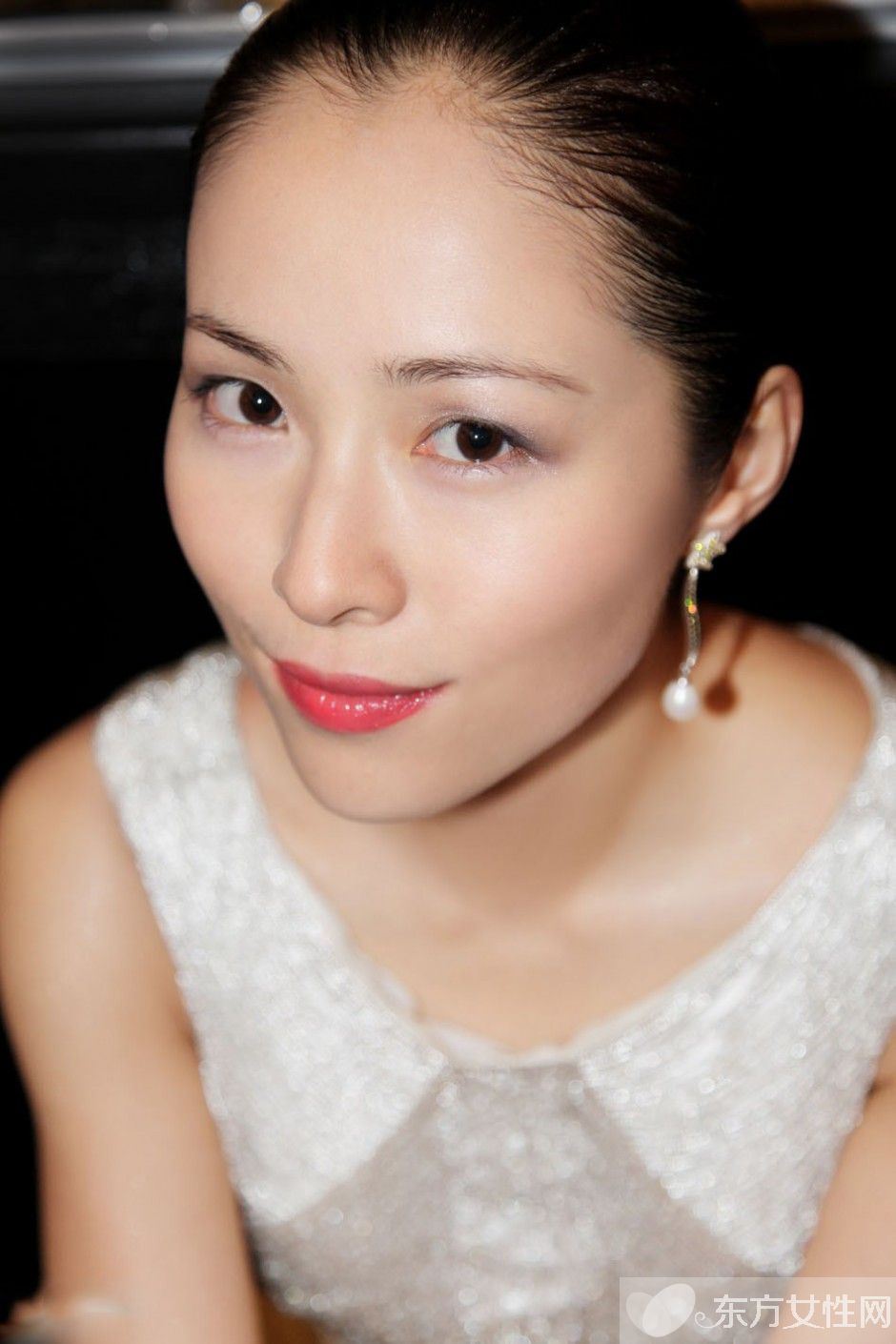 江一燕老公身家背景惊人 两人16岁年龄差真相背后