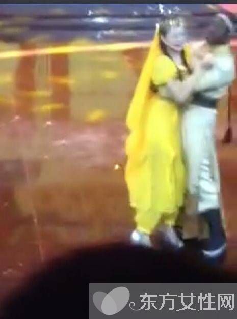 张雨绮照艳全集图片 张雨绮遭黑人性骚扰被袭胸