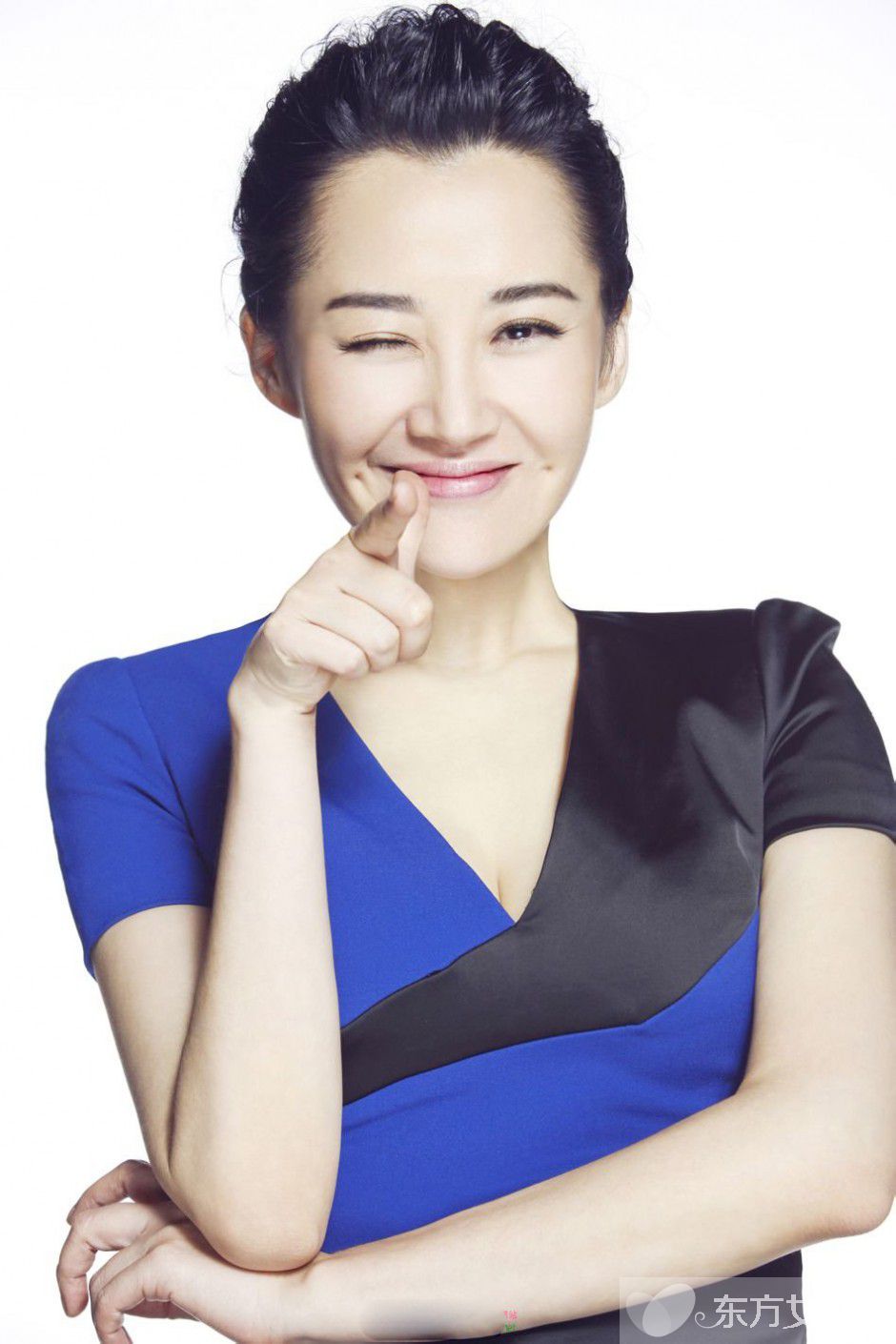 许晴大尺度全裸秀性感 凸点湿身喂奶照片曝光