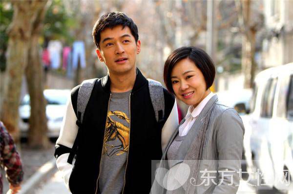 胡歌频繁 示爱 闫妮 胡歌 很感谢当年闫妮吻了我