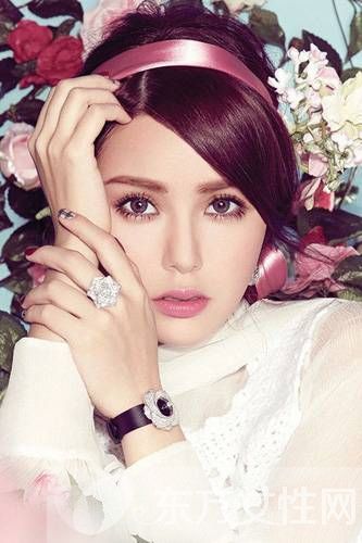  天王嫂 昆凌个人资料 昆凌谈吻照风波自称不是自己