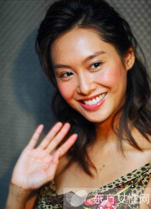 朱茵谈昔日演三级片是被导演骗去 朱茵个人资料曝光