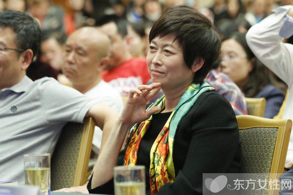 敬一丹老公简历身家背景曝光 王梓木富豪背景太惊人