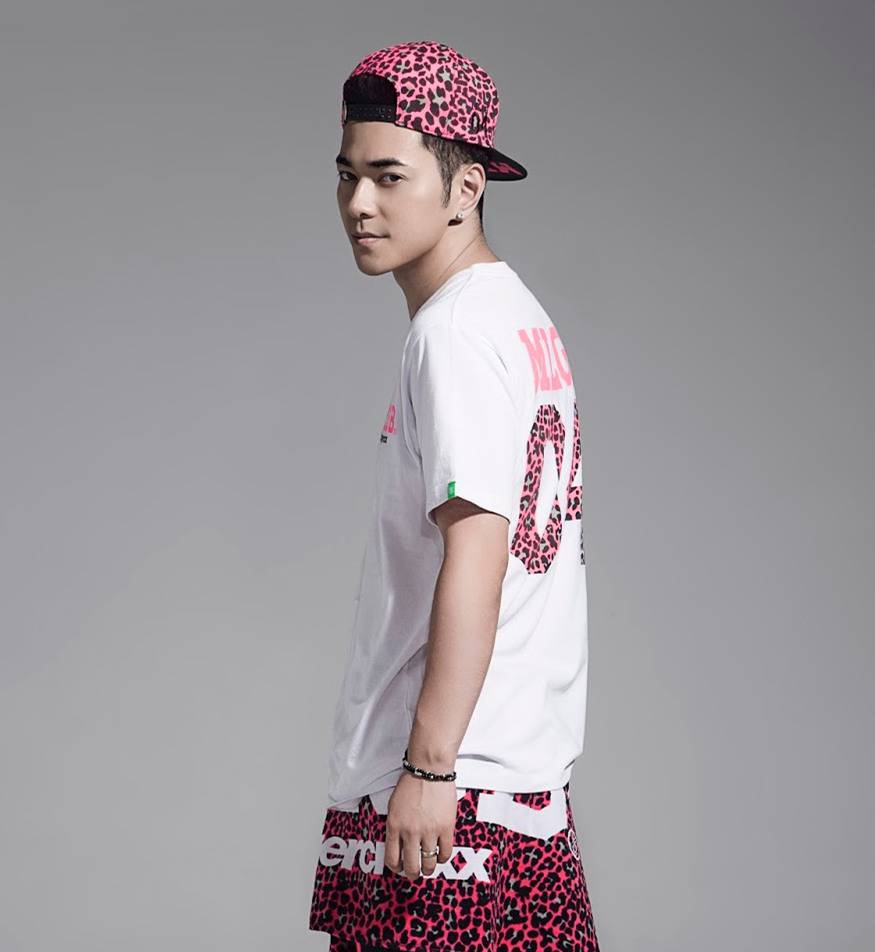 主持人李晨老婆赵琼背景资料 李晨连发三条微博报母子平安