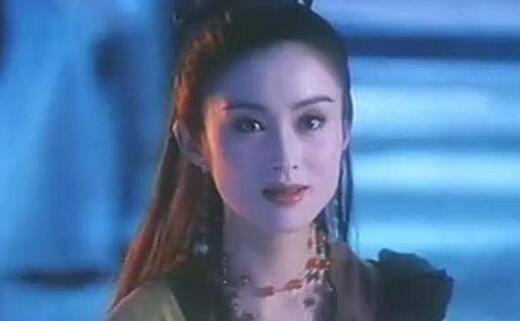 张敏激情三级片遭扒 全裸浴缸露奶剧照曝光