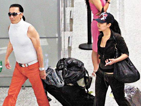 谢贤个人资料曝光 谢贤女友coco相差49岁上演经典 忘年恋