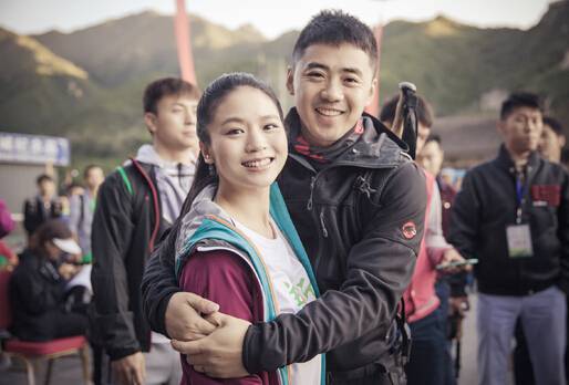 快女黄英个人资料 黄英曝老公求婚时自己刚睡醒懵懂的答应