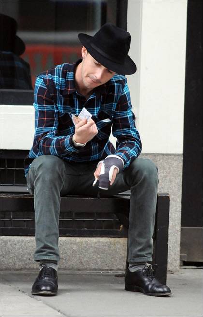 希安·拉博夫宣退出娱乐圈 百老汇吸毒妨碍现场纪律