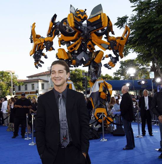 希安·拉博夫宣退出娱乐圈 百老汇吸毒妨碍现场纪律