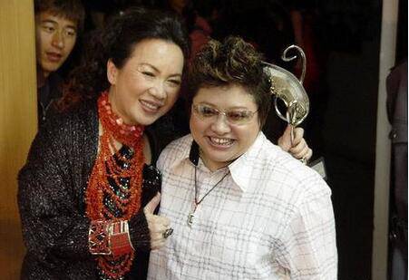 韩红母亲雍西不为人知的辛酸史 雍西个人资料曝光