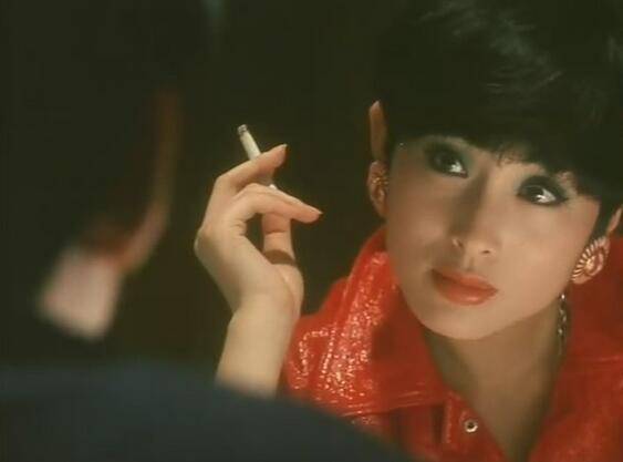 张敏激情三级片遭扒 全裸浴缸露奶剧照曝光