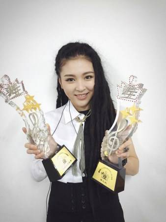 中国好声音毕夏个人资料 曝毕夏整容前后照片