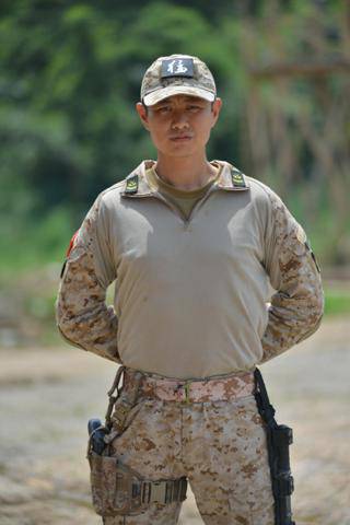  农村兵 赵荀个人资料 赵荀求婚女友濮玉被赞大美人