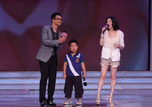 吕良伟第三任妻子杨小娟背景惊人 杨小娟的父亲是谁