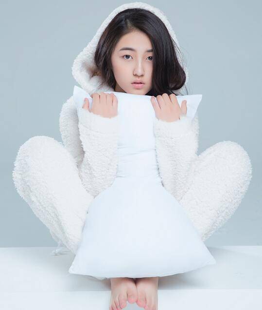 张子枫被妈妈打了怎么回事 腹黑诡异演技吓翻众人