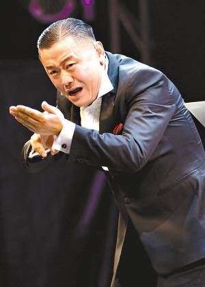 周立波女儿照片首次曝光 周立波老婆胡洁自称不是富婆