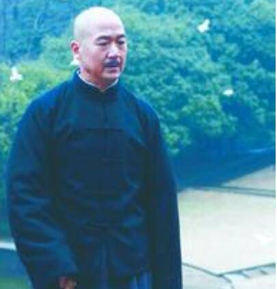 张国立前妻罗秀春个人资料 溺爱孩子至今未嫁