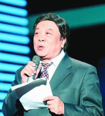 央视名嘴赵忠祥简历 赵忠祥在美女两腿之间性丑闻曝光