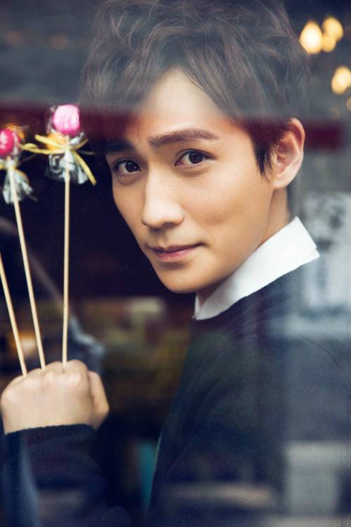 揭秘朱一龙与袁姗姗什么关系 盘点朱一龙演过的电视剧