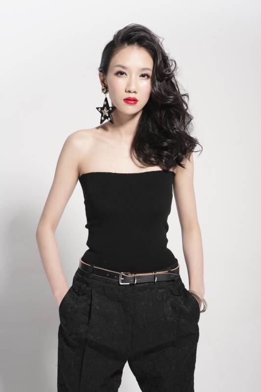 杨烁现实中的老婆王黎雯资料简介 曝杨烁的老婆王黎雯照片