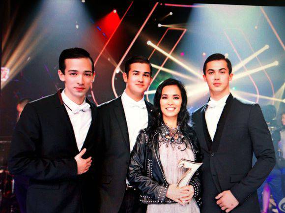 揭秘韦唯为什么离婚 韦唯的三个儿子近照曝光颜值超高