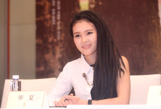 中国好声音毕夏个人资料 曝毕夏整容前后照片