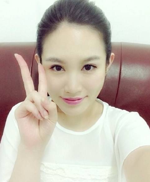 中国好声音萱萱残酷月光唱哭导师 遇音响故障淡定清唱赢得掌声