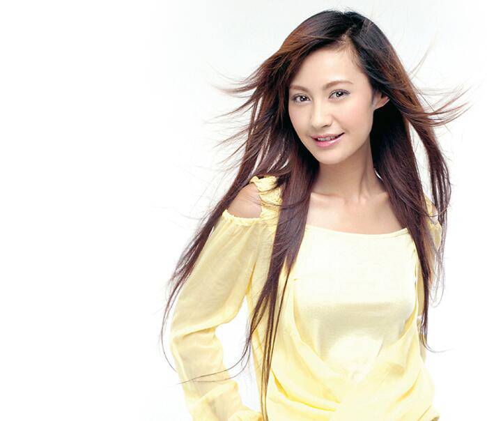 揭杨雪个人资料背景 老公女儿罕见照遭曝光