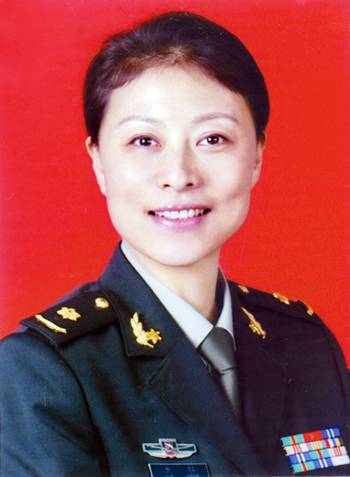 岳红个人资料 岳红女儿考拉岳以恩近照曝光