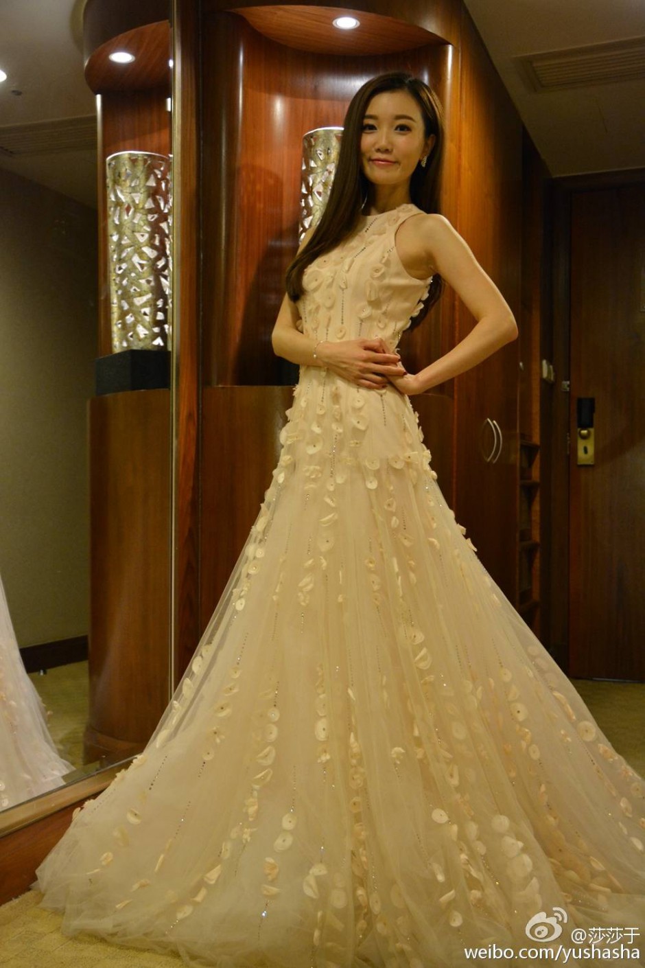 极品女士于莎莎老公大曝光 于莎莎个人资料