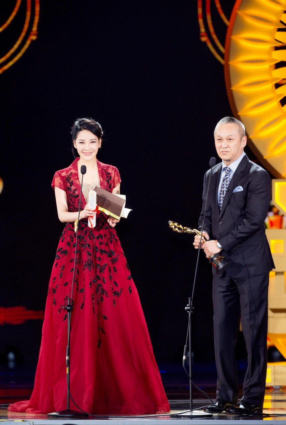 揭秘演员许晴真实年龄 许晴显赫家世养成公主病