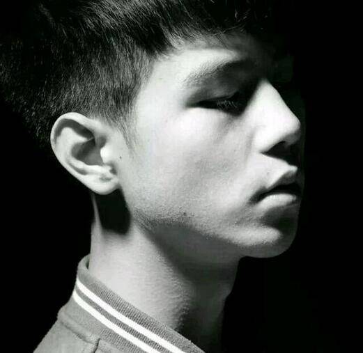 变形记最帅主人公杨桐照片 叛逆少年变学霸的成功逆袭