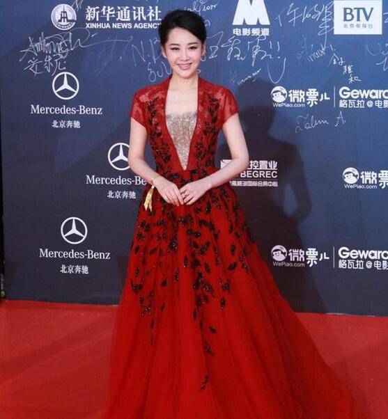 许晴女儿正面照曝光 细数许晴琼瑶式的恋爱历程