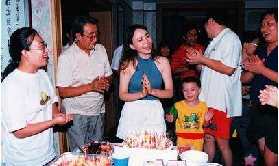 英达现任老婆是谁 与前妻宋丹丹离婚内幕曝光