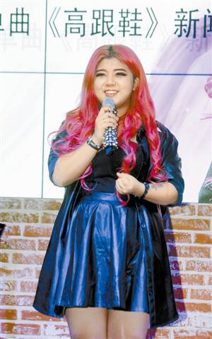 中国好声音刘雅婷个人资料 刘雅婷私房照曝光被评 双面女孩