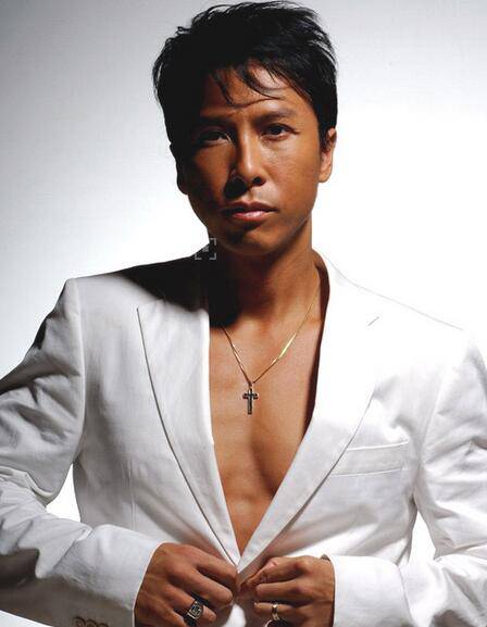 揭赵文卓甄子丹事件过程 细数与甄子丹交恶的明星