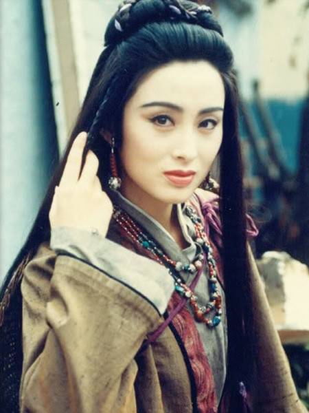 张敏激情三级片遭扒 全裸浴缸露奶剧照曝光