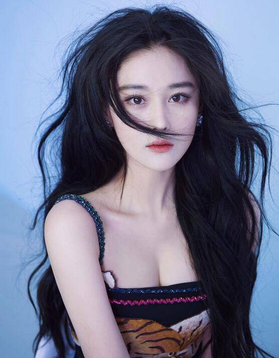 揭张馨予的乳有多大 疯狂床照曝光裸胸诱惑无下限