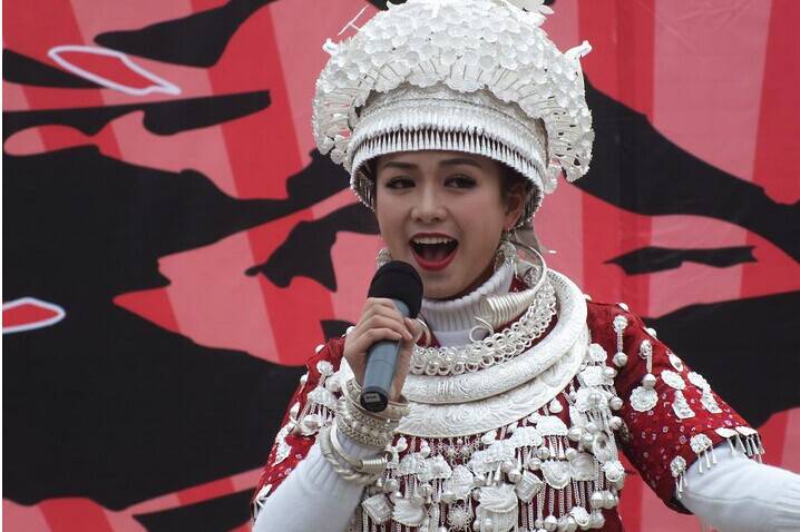 贵州大学校花杨一方个人资料 杨一方微博大量私房照曝光