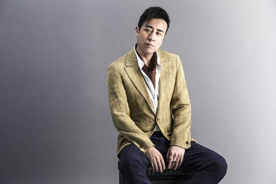 于和伟老婆和女儿曝光 于和伟与小三幽会后再被曝有小四