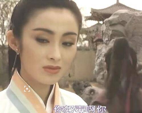 张敏激情三级片遭扒 全裸浴缸露奶剧照曝光